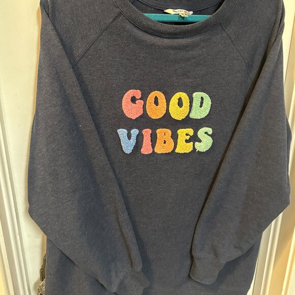 WildFox "Good Vibes" Navy Sweatshirt-Size Large - Picture 2 of 5